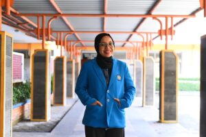 Tia Ardya Wahyu Cahyani, lulusan terbaik Teknik Kimia S-1, Fakultas Teknologi Industri (FTI), ITN Malang pada Wisuda ke-72 Periode II Tahun 2024 (1)