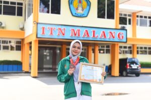 Nurul Afni Hanifa, mahasiswa Teknik Sipil S-1, ITN Malang meraih medali perunggu catur cepat beregu putri, Pekan Olahraga Nasional (PON) XXI 2024 di Aceh, dan Sumatera Utara.