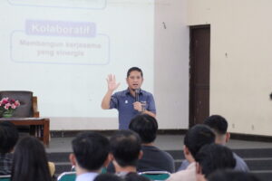 Wahyu Dodi Tri Marianggodo, Human Resources Executive, PT Pertamina (Persero) menjelaskan profil bisnis PT Pertamina.