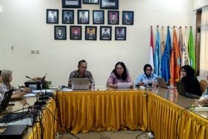 Review internal proposal P2MW ITN Malang. Kika Wakil Rektor III, Dr. Hardianto, ST., MT., Ir. Ester Priskasari, MT., dan Wakil Dekan III FTSP, Ida Soewarni ST., MT