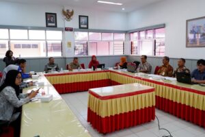 Suasana “Seminar Akhir Kajian Mitigasi Gerakan Tanah di Kecamatan Donomulyo dan Kecamatan Tirtoyudo, Kabupaten Malang” kerja sama ITN Malang dengan Balitbangda Kabupaten Malang