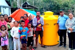 ITN Malang memberikan bantuan air bersih dan tandon untuk pengungsi dan warga terdampak gempa Flores